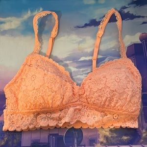 Lacy Peach/Orange Aerie Padded Bralette in XS